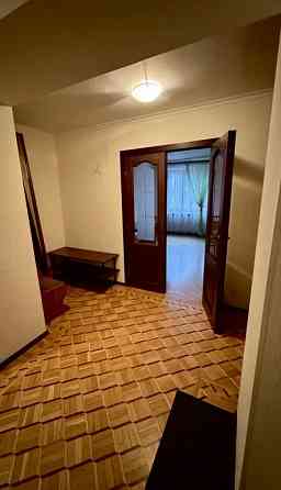 Продаж Квартира 5-кімнатна, 3/11 поверх на Базарная ул. Одеса