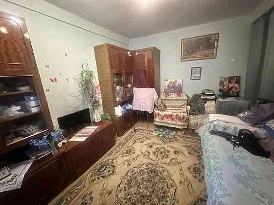 Оренда Квартира 1-кімнатна, 1/9 поверх на Раїси Окіпної, 5 Kiev