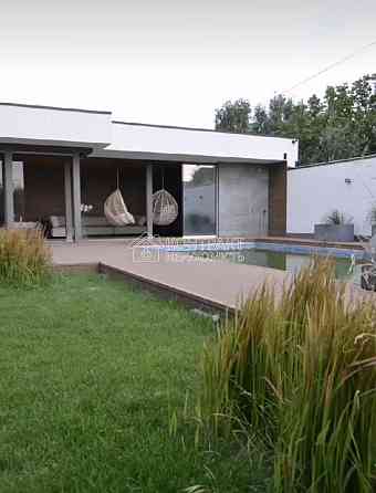 Продаж Будинок 6-кімнатний на вул. Іспанська Харків