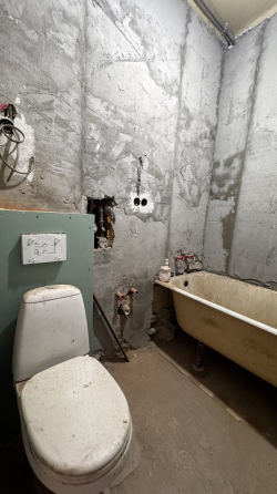 Продам 2-х комнатную квартиру на Нежинской . Одеса