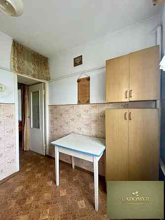 Продаж Квартира 2-кімнатна, 4/4 поверх на вул. Заводська 