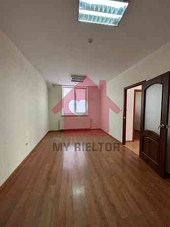 Продаж приміщення вільного призначення на Петефі пл. поверх - 2/3 Uzhhorod