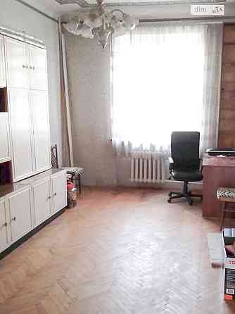 Оренда Квартира 3-кімнатна, 3/5 поверх на Светличного Ивана ул. (Петровского), 6 Kiev