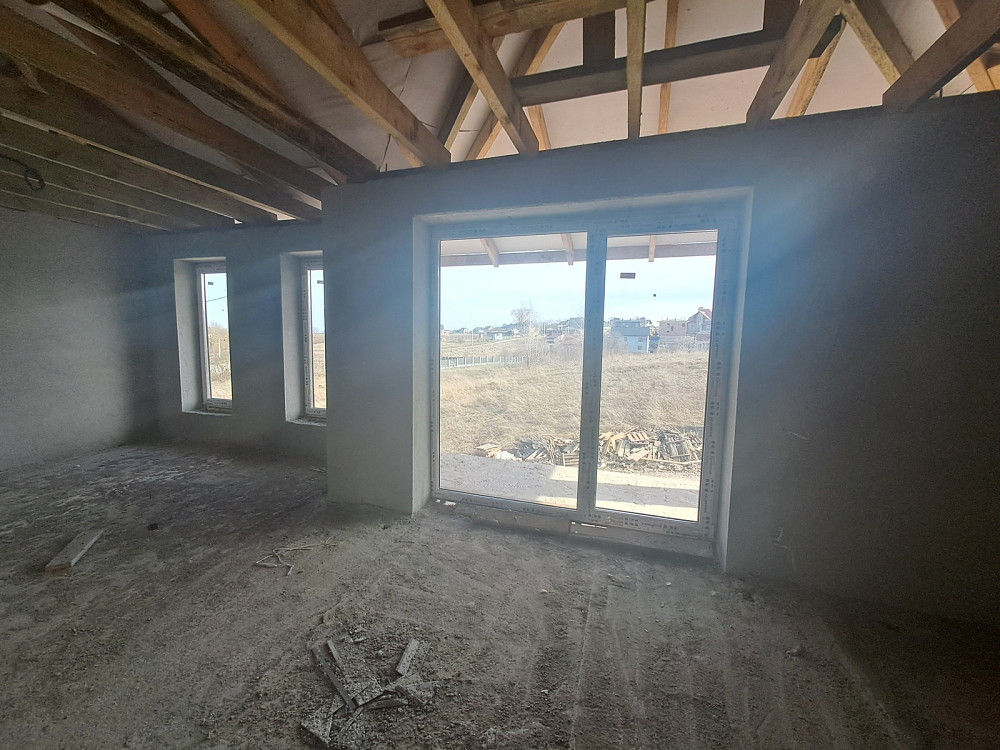 Продаж 2-поверховий  з ділянкою 5 сот 190 кв.м  на Камінна вул. Байківці - фото 15