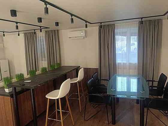 Продаж Квартира 2-кімнатна, 1/2 поверх на вул. Шевченка L'viv