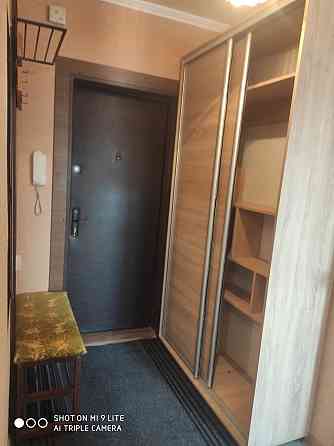 Оренда Квартира 1-кімнатна, 5/9 поверх на Яна Василя, 16 Kiev