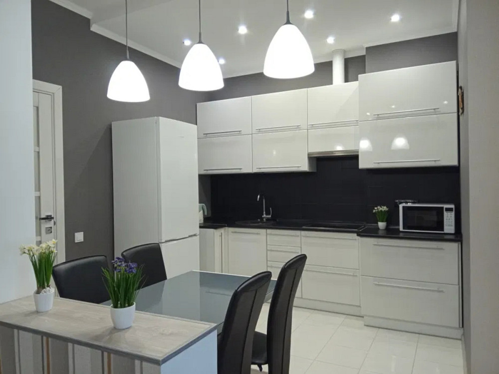 Оренда Квартира 2-кімнатна, 9/33 поверх на Харківське шоссе, 19а Kiev - photo 1