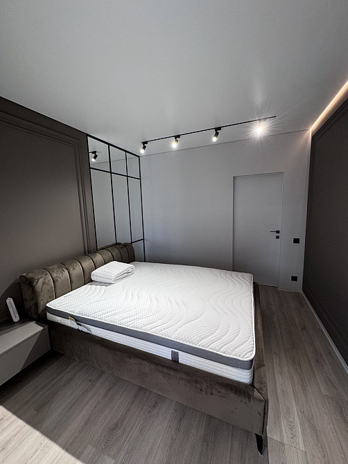 Продаж 2к Квартира 80 кв.м Театральна 21 Zhytomyr - photo 2