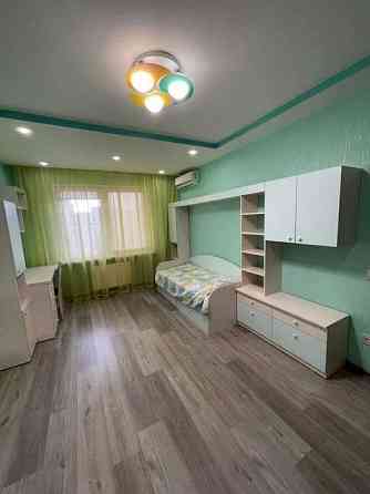 Оренда Квартира 2-кімнатна, 19/25 поверх на ул. Софии Русовой Киев