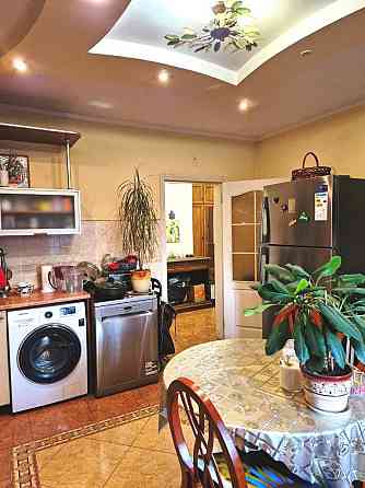 Двухкомнатная квартира на Тополевой Одеса