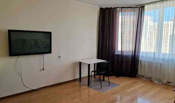 Оренда Квартира 2-кімнатна, 19/19 поверх на ул. Елены Пчилки, 3а Kiev