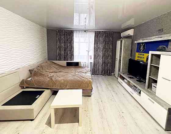 Продаж Квартира 3-кімнатна, 9/9 поверх на Сухомлинского, 50А Днепр