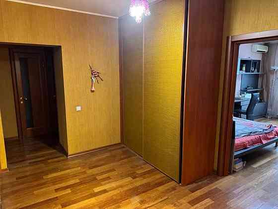 Оренда Квартира 3-кімнатна, 11/16 поверх на Радунська, 3 Киев