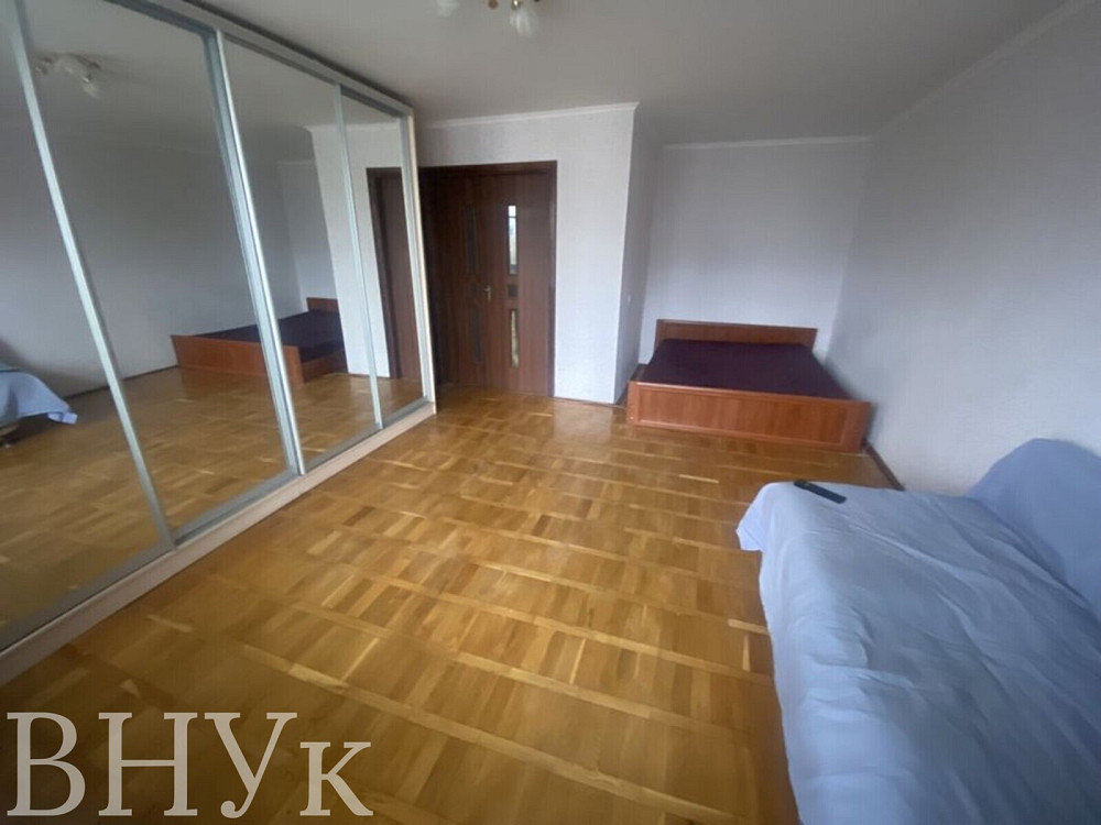 Продаж Квартира 1-кімнатна, 2/9 поверх на Соборності Луцьк - фото 1