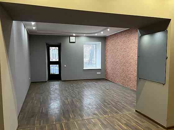 Оренда торгове приміщення на Старопортофранковская ул., 87 поверх - 1/2 Одесса