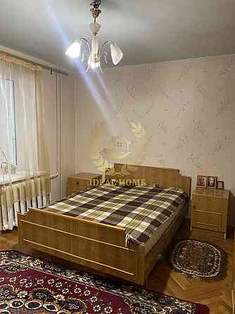 Продаж Квартира 3-кімнатна на Ушинского ул., 25А Київ