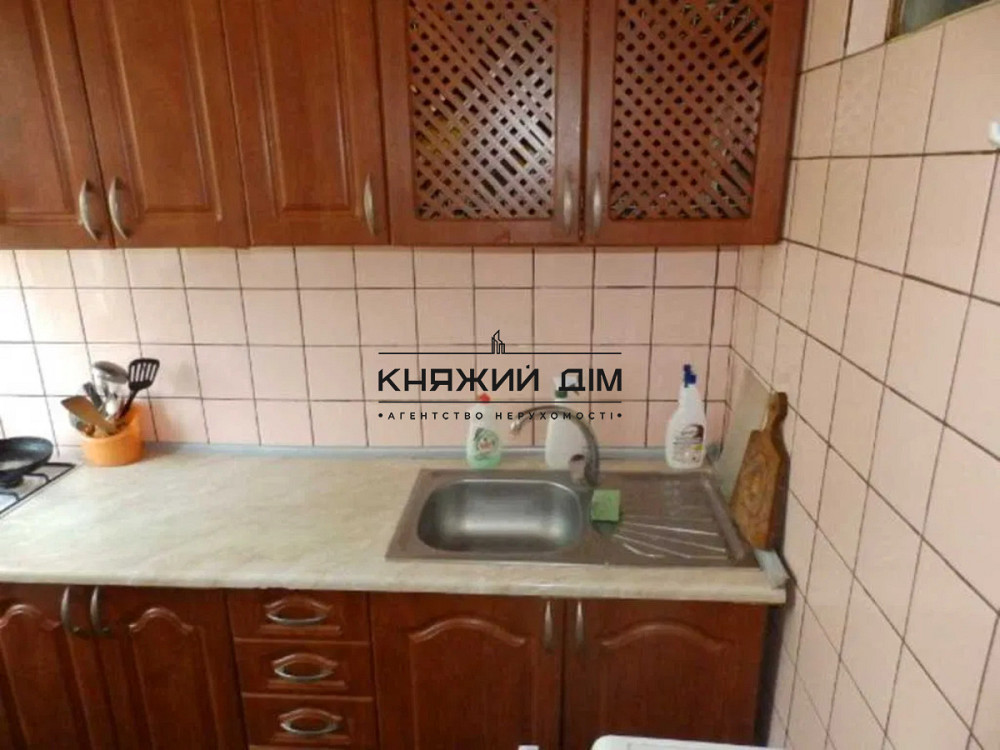 Оренда роздільної 2-х к. квартири на Дарницькій Площі. № 11203619 Київ - фото 3