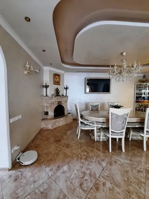 Оренда 3-поверховий Будинок  275 кв.м 5 кімн. на Совиньон 2 Одеса - фото 1