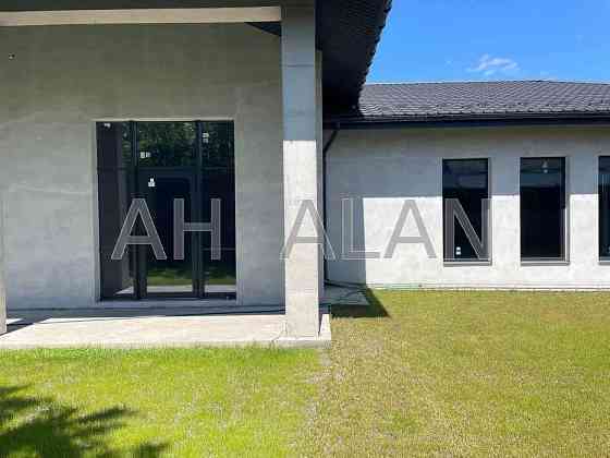 Продаж Будинок 5-кімнатний на вул. Чиженка Козинці