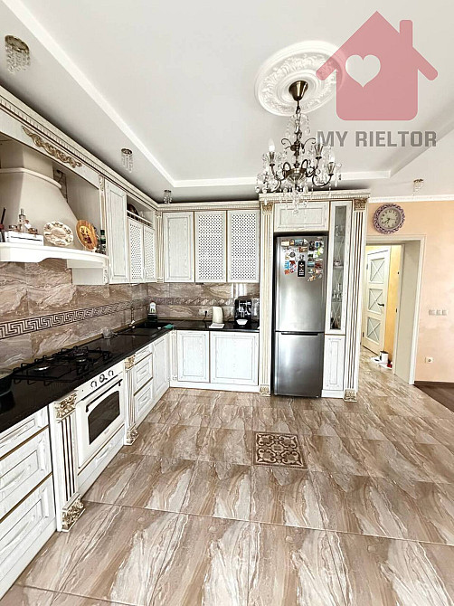 Продаж Квартира 4-кімнатна, 4/5 поверх на Перемоги Ужгород - изображение 2