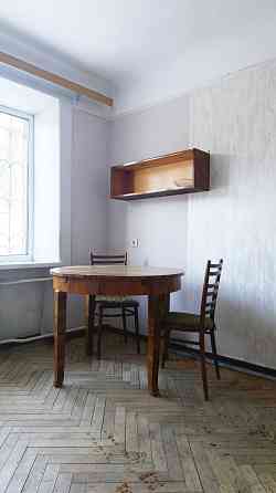 Продаж Квартира 2-кімнатна, 2/5 поверх на Берестейський вул., д. 128/2 Київ