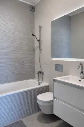 Оренда 2к Квартира 63 кв.м Удельный переулок, 6 Одеса