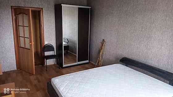 Оренда Квартира 3-кімнатна, 20/25 поверх на Ахматової, 26 Киев