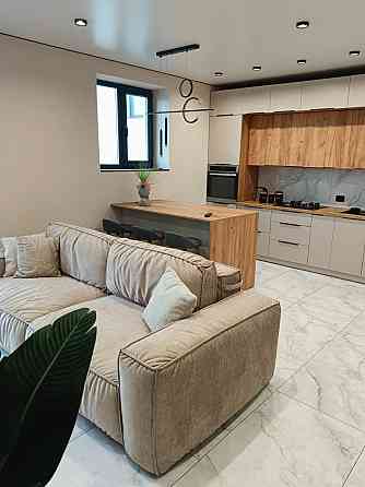 Продаж Квартира 2-кімнатна, 2/4 поверх на вул. Шептицького 