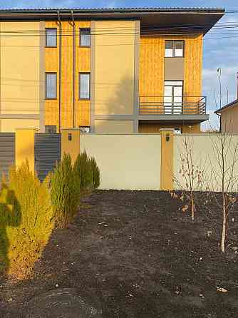 Продам трехкомнатную квартиру в доме бизнес класса в пер. Курортный Одеса