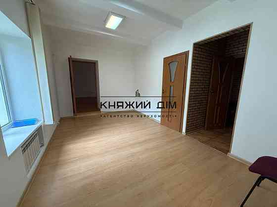 Оренда офісне приміщення на Михайловская ул. поверх - 3/3 Київ