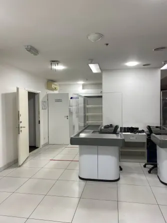 Продаж Магазин / салон / торгова точка площа 711 кв.м 1-й поверх на Середньофонтанська, 19 Одеса