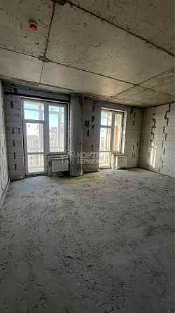 Продаж Квартира 4-кімнатна, 16/17 поверх на вул. Клочківська Харьков