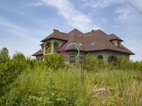 Продаж 2-поверховий   400 кв.м 5 кімн. на Яремчука вулиця  - фото 1