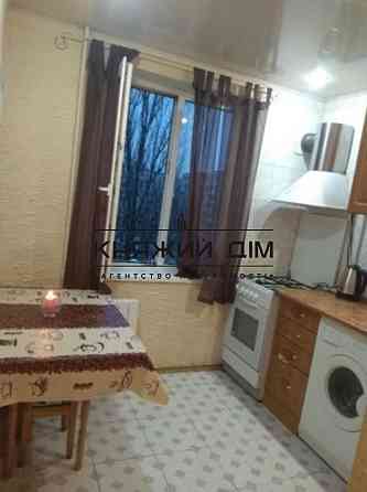 Затишна 2-х к. Кв. ст. м. Чернігівська. № 11153006 Киев