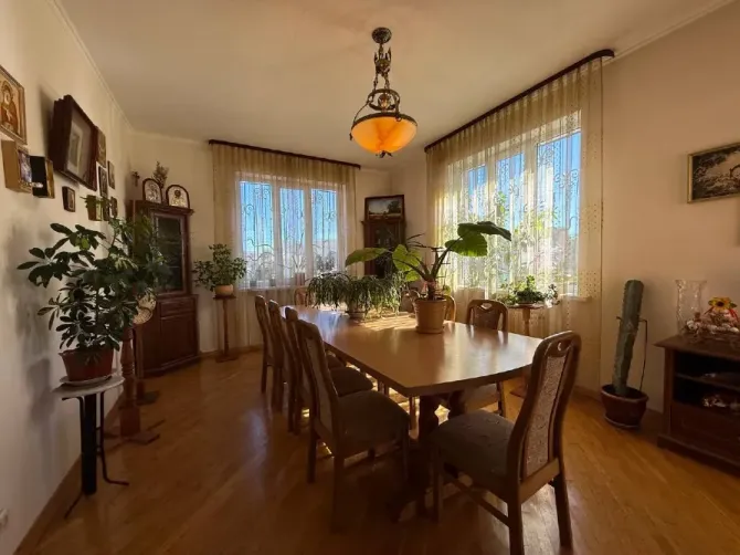 For sale 3-storey House with land 10.18 ares 547.9 sq.m 5 rooms at вул.Квіткова Vorzel - photo 4