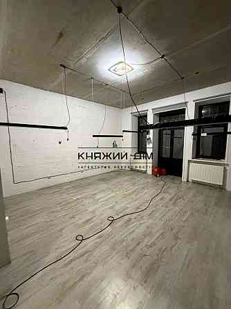 Оренда офісне приміщення на Воздвиженская ул. поверх - 2/5 Київ
