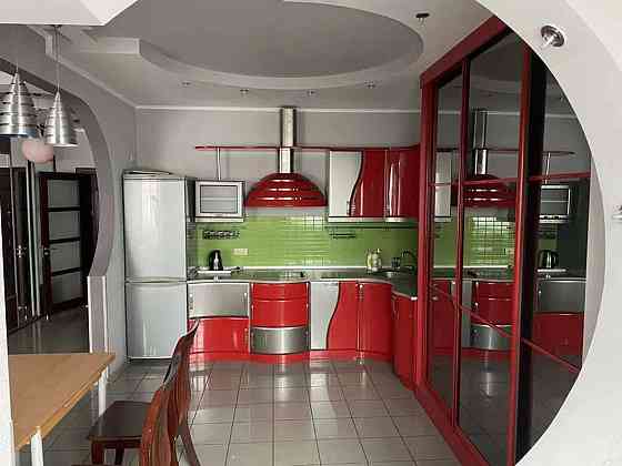 Оренда Квартира 2-кімнатна, 11/11 поверх на пр. Николая Бажана Kiev