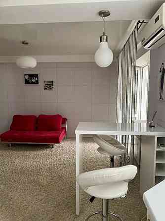 Оренда Квартира 2-кімнатна, 3/5 поверх на Кубанської України, 19 Киев