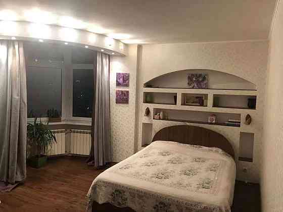 Оренда Квартира 3-кімнатна, 14/17 поверх на пр. Академика Палладина, 25 Київ