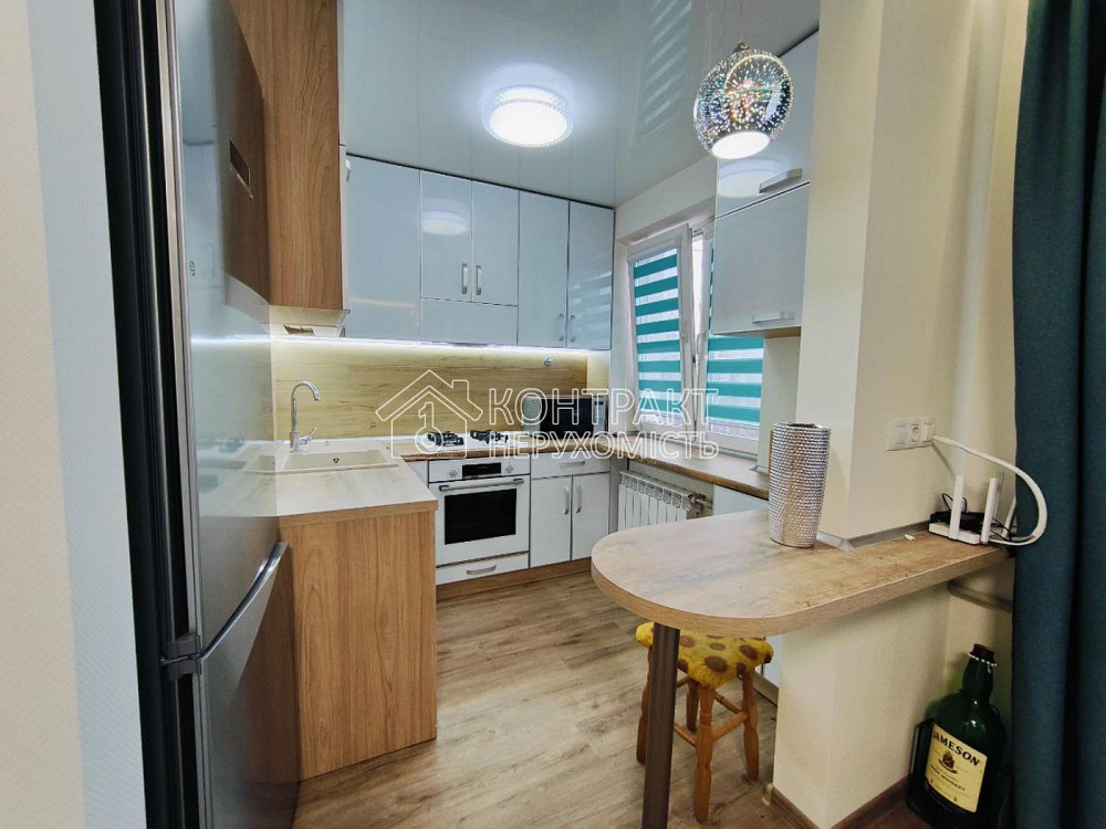 Продаж Квартира 3-кімнатна, 5/5 поверх на вул. Світла Харків - фото 1