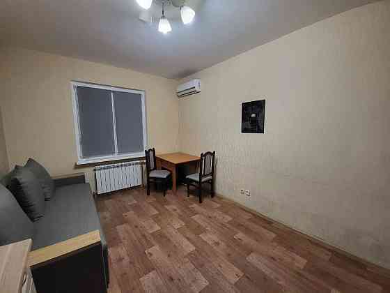 Оренда Квартира 1-кімнатна, 21/25 поверх на Чавдар, 14 Киев