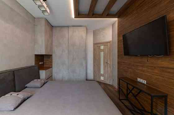 Оренда Квартира 1-кімнатна, 9/24 поверх на Саперне поле, 3 Kiev