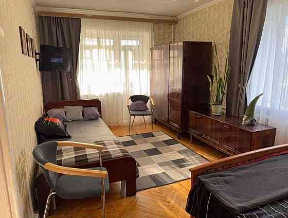 Оренда Квартира 1-кімнатна, 4/5 поверх на Пластова, 15 Киев