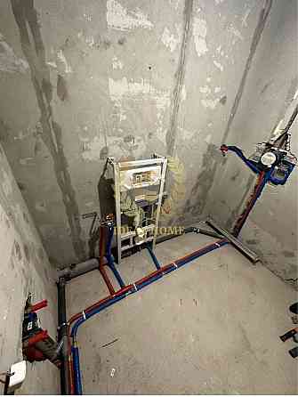 Продаж Квартира 2-кімнатна на Александра Олеся ул., 6А Київ