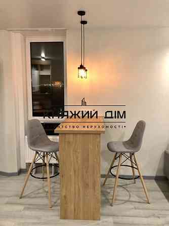 Оренда Квартира 2-кімнатна, 4/10 поверх на Малоземельная ул. Kiev