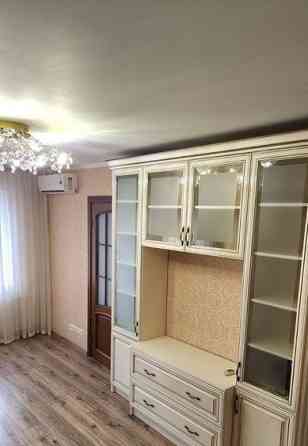 Продаж Квартира 2-кімнатна, 2/5 поверх на Варненская улица, 17 Odessa