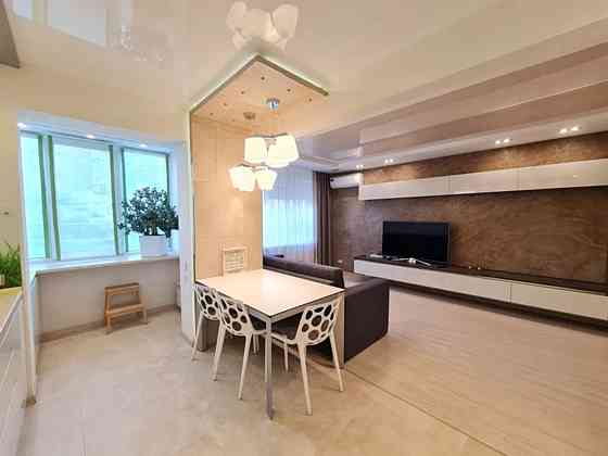 Продаж Квартира 3-кімнатна, 4/9 поверх на Королева Академика, 81 Одесса