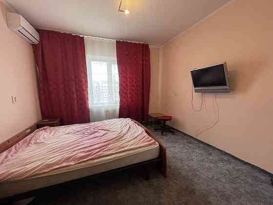 Продаж Квартира 3-кімнатна, 15/15 поверх на Бальзака Оноре вул., д. 61 Kiev