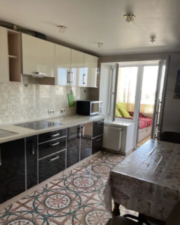 Двухкомнатная квартира на ул. Рекордной Одеса