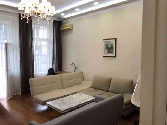 Оренда Квартира 5-кімнатна, 3/3 поверх на Базарная ул., 48 Одеса